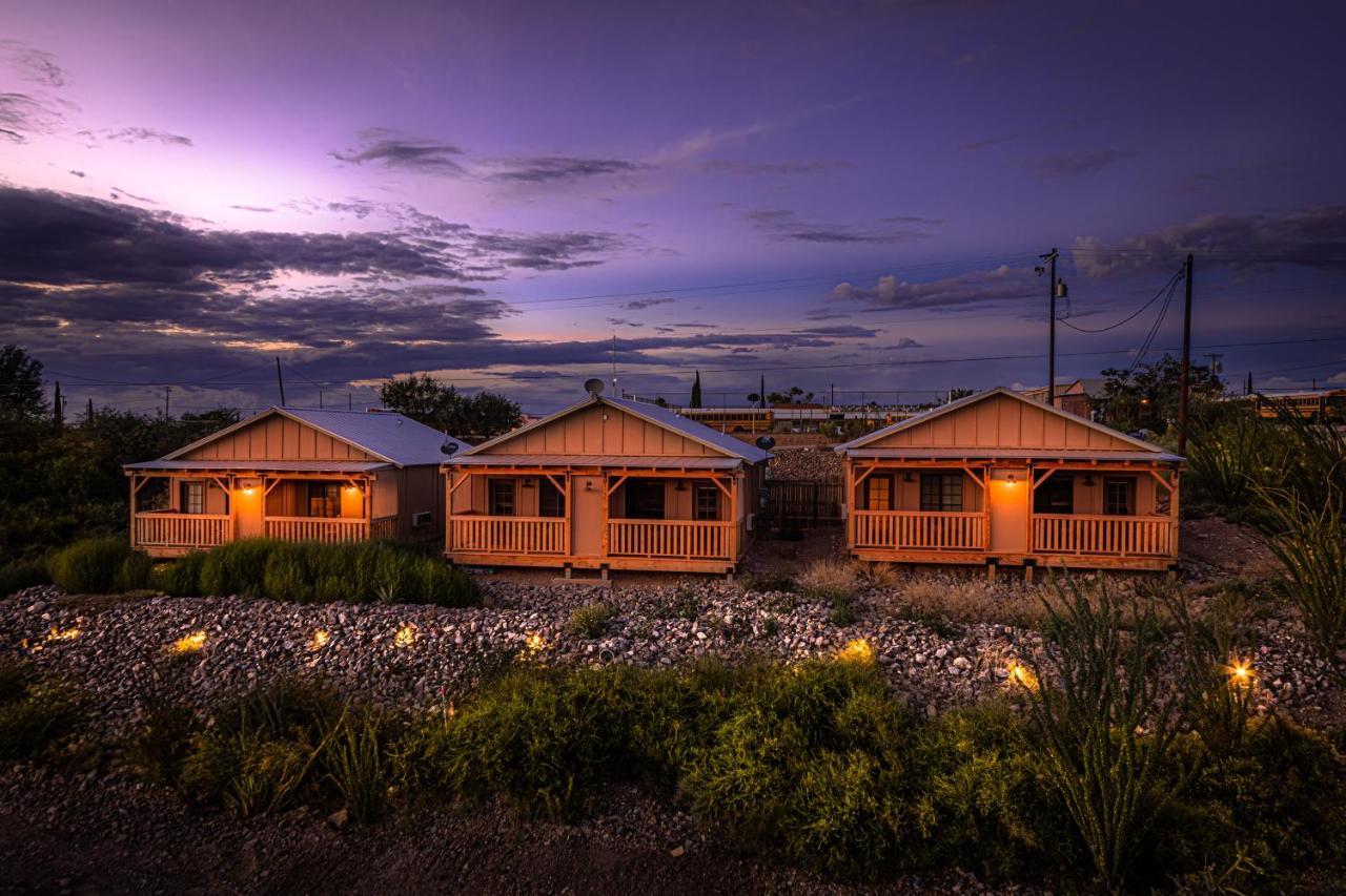 -Pet Friendly- Miners Cabin #5 -Two Double Beds - Private Balcony Tombstone Exterior photo