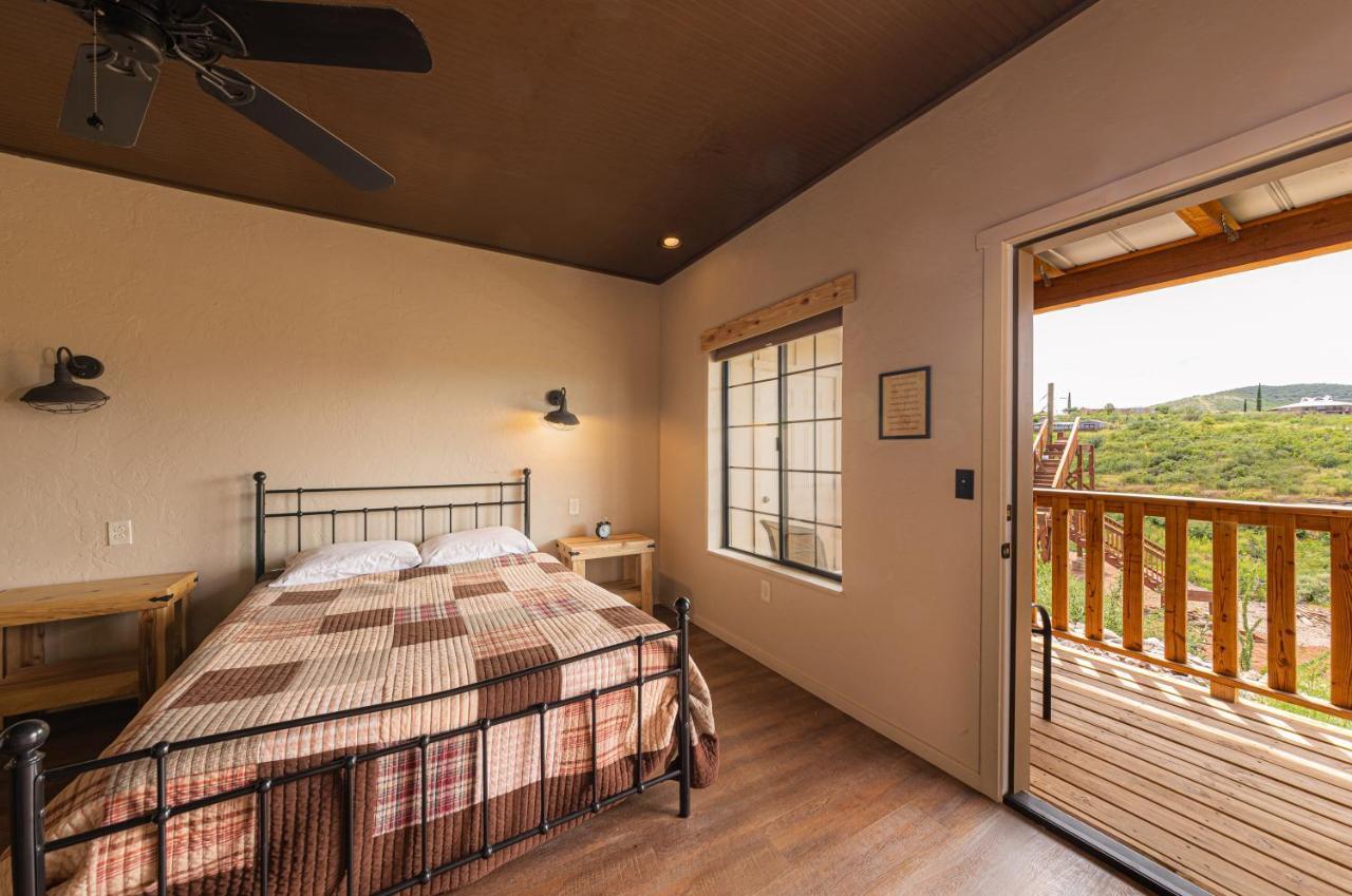 -Pet Friendly- Miners Cabin #5 -Two Double Beds - Private Balcony Tombstone Exterior photo