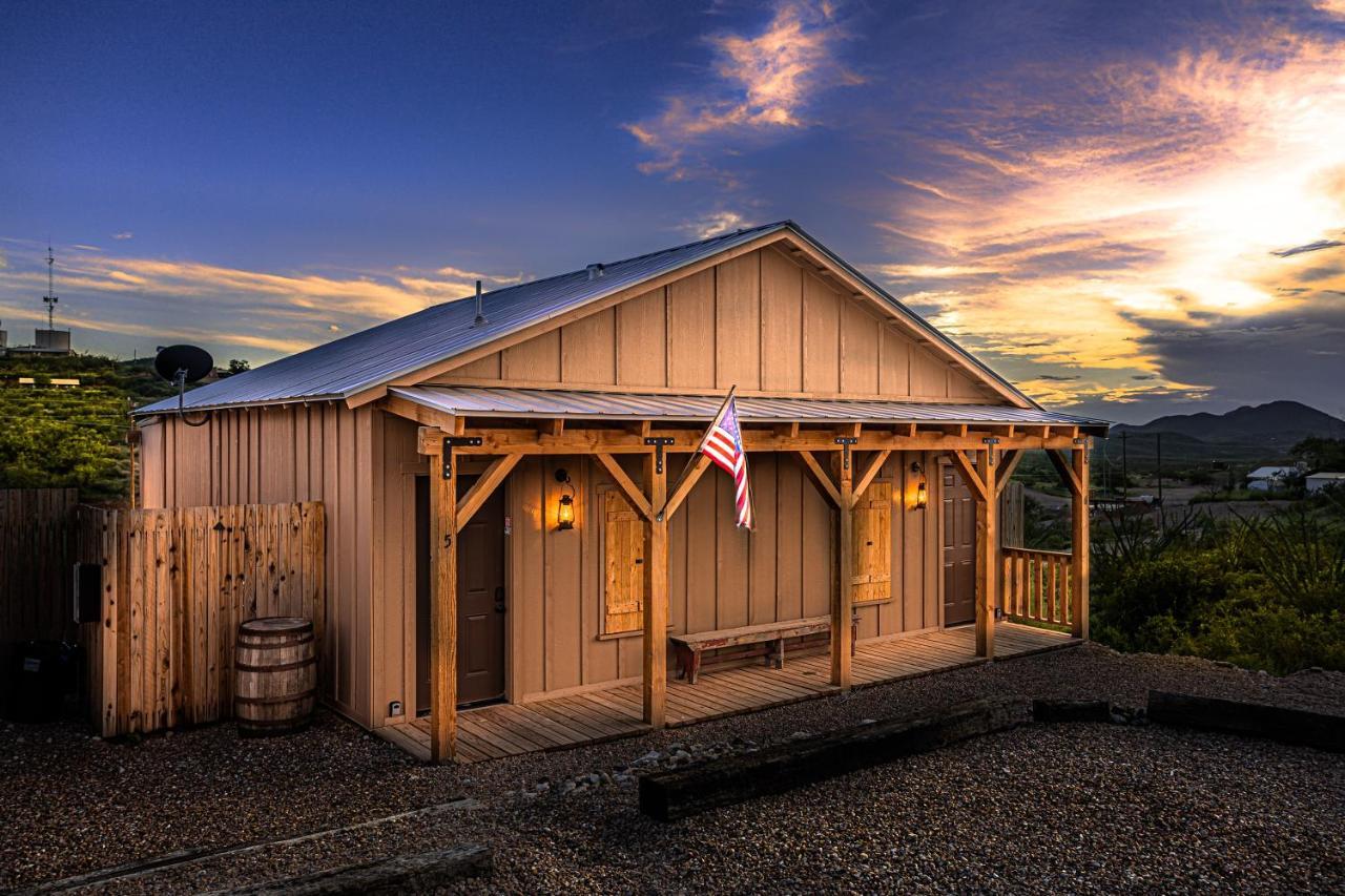 -Pet Friendly- Miners Cabin #5 -Two Double Beds - Private Balcony Tombstone Exterior photo